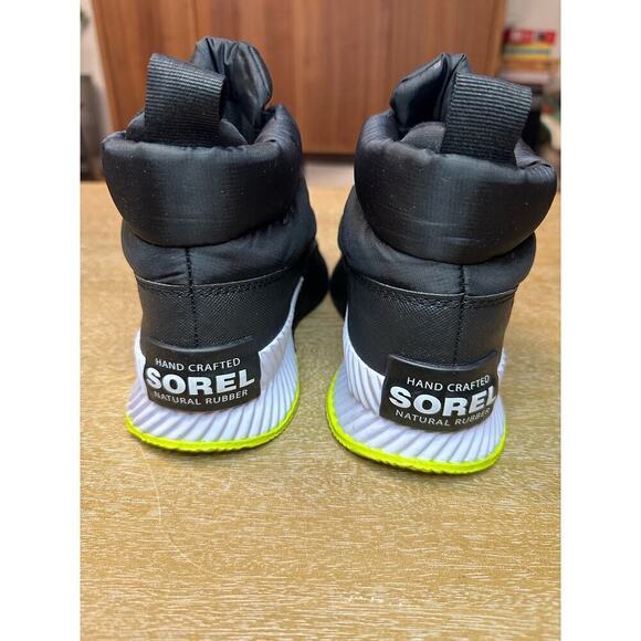 Sorel Out N About III Puffy Zip Boot - Picture 3 of 8